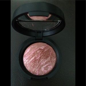 Laura Geller baked blush -N- Brighten (0.06 oz)